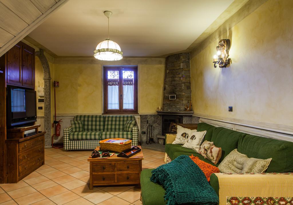 Agriturismo Ca Dla Pia Villa Morbegno Bagian luar foto